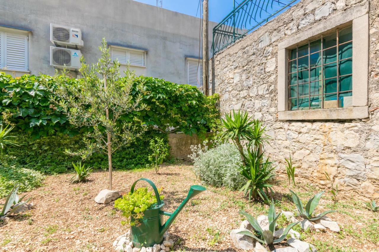 Apartments Fanito Makarska Bagian luar foto