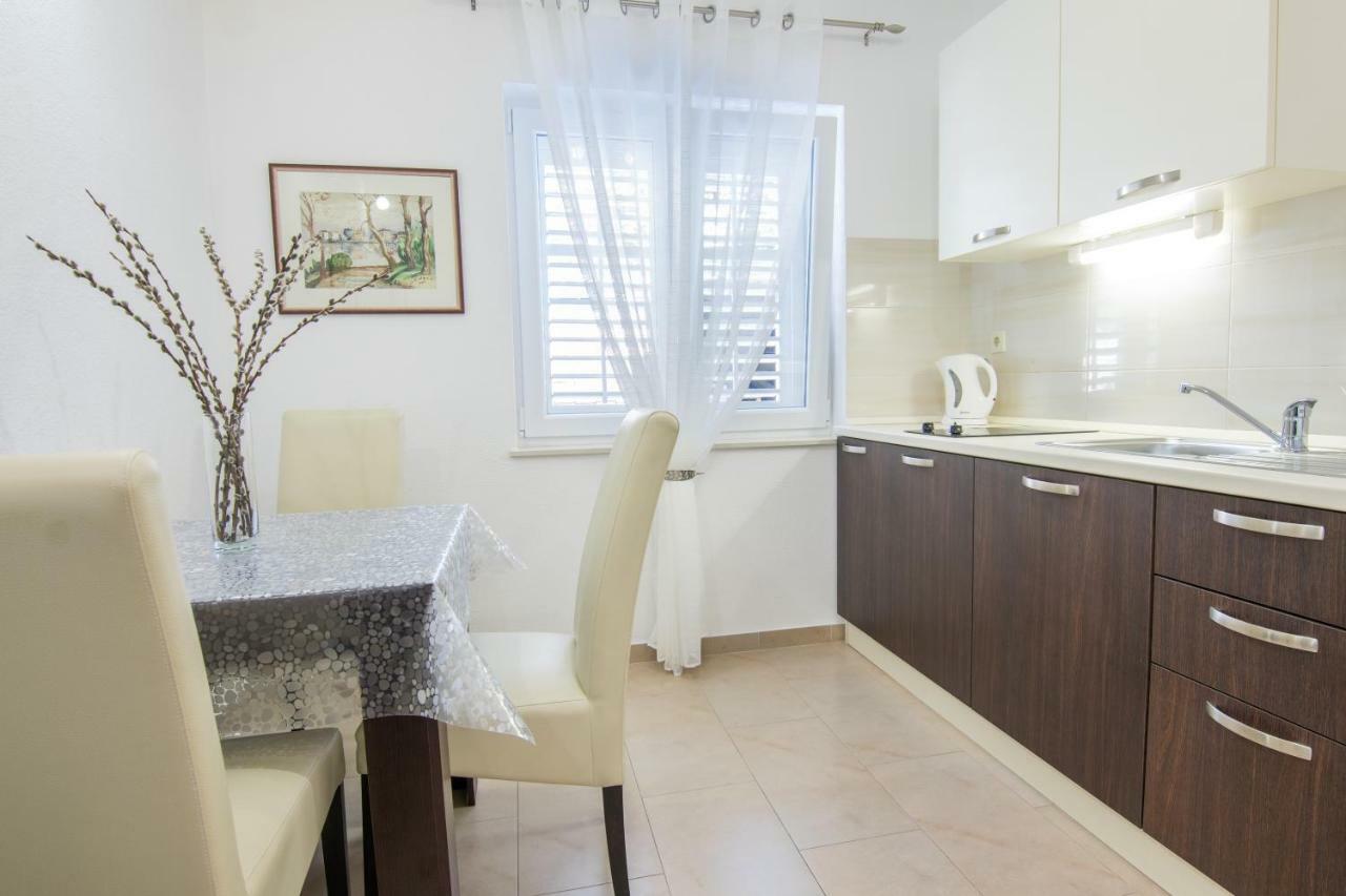 Apartments Fanito Makarska Bagian luar foto